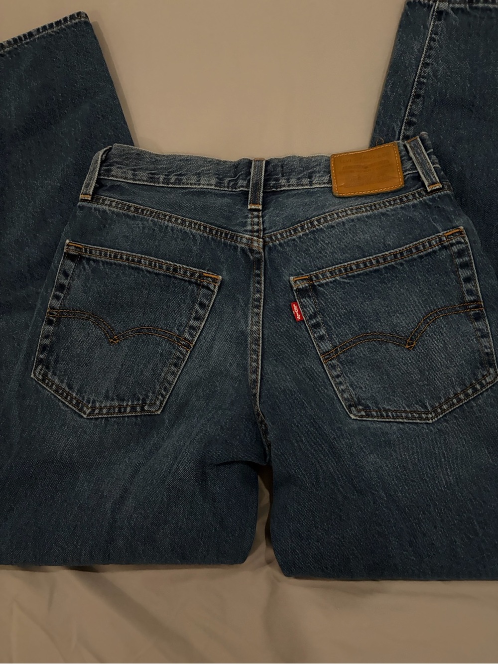 Levi’s Baggy Dad Jeans - Picture 2 of 4
